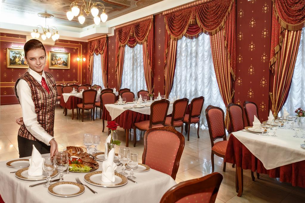 Marlen Hotel Rivne Esterno foto